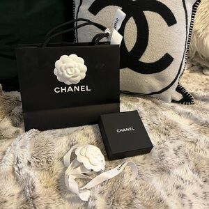 Chanel EMPTY Shopping Bag and Brooch Box - Gift Set